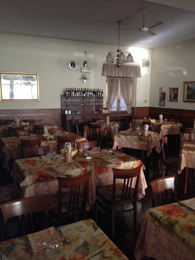 Ristorante Albergo Da Giovanni Carvico Exterior foto